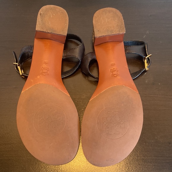 Tory Burch Audra Navy Thong Block Heel Sandals Size 8 - Picture 14 of 16